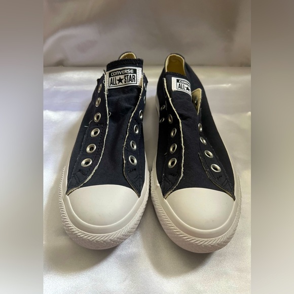 Converse Shoes - New Navy Low Top Slip on Converse